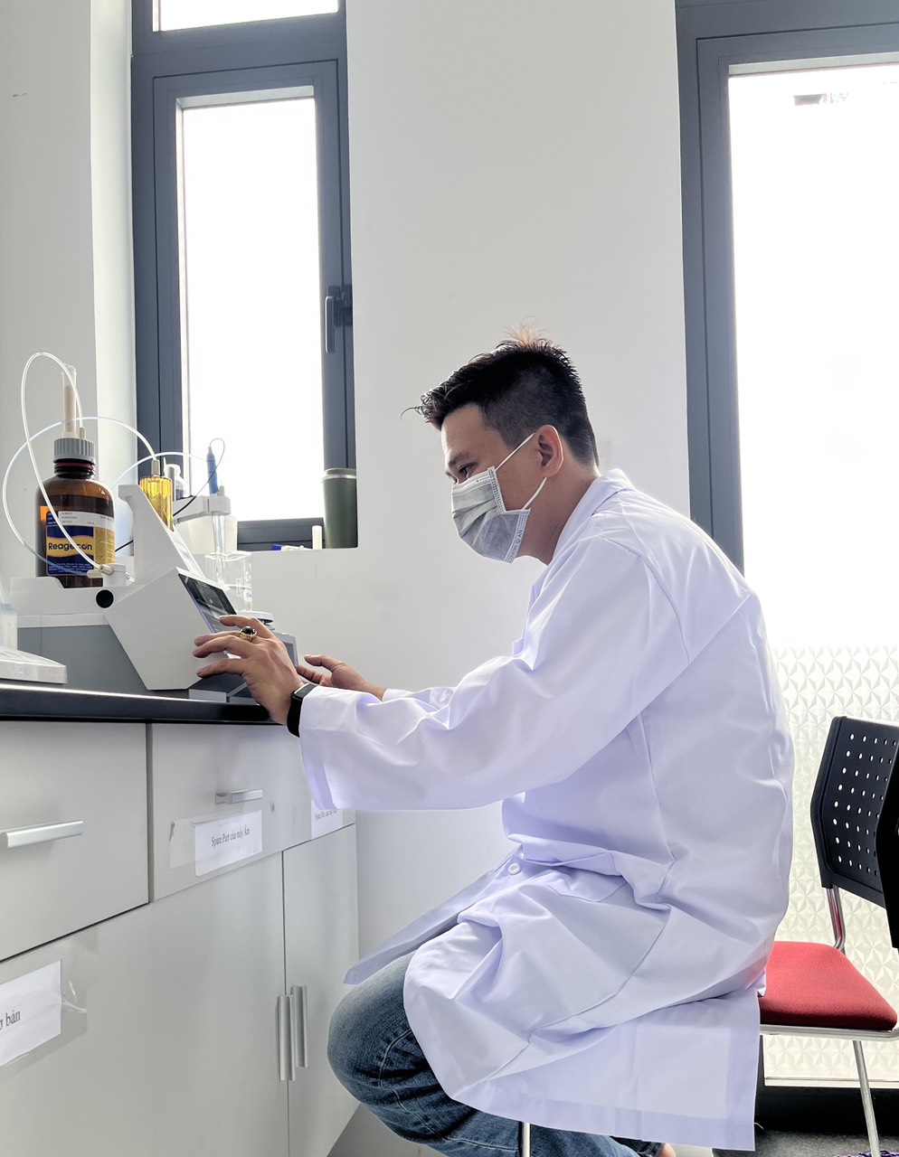 z4594827029211 9319fe7234e835d4f6637bb56f2dcd53 Transformer oil test https://oil-testinglab.com.vn/wp-content/uploads/2023/08/cropped-logoaa-1.jpg